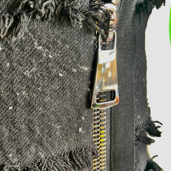 Crea Concept Long Sleeveless Jacket - Picture 2 of 9